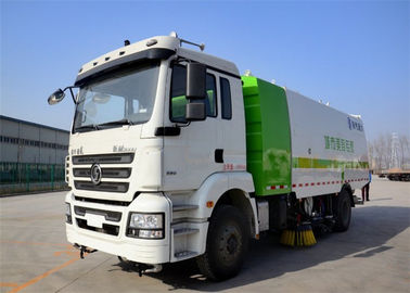 China Vier Besen-Kehrmaschine-LKW, Straßenfeger-Vakuum-LKW für Straßen-Reinigung fournisseur