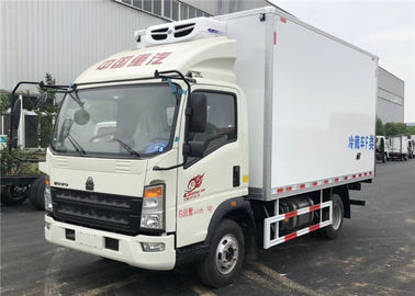 China HOWO 4x2 kühlte das innere Kasten-LKW-Fiberglas, 3 Tonnen Kühlschrank-Gefrierschrank-LKW- fournisseur