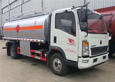 China Sinotruck HOWO 4x2 10M3 10000 Liter Brennstoff-Tankwagen-Öl-tanken LKW-Tankfahrzeug Bowser wieder fournisseur