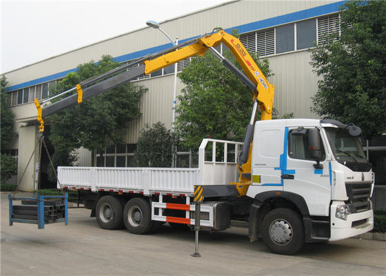 kaufen LKW Sinotruk HOWO A7 6x4 brachte Kran 25 Tonnen Fracht angebrachte gerade Arm-Kran-an Online-Herstellung